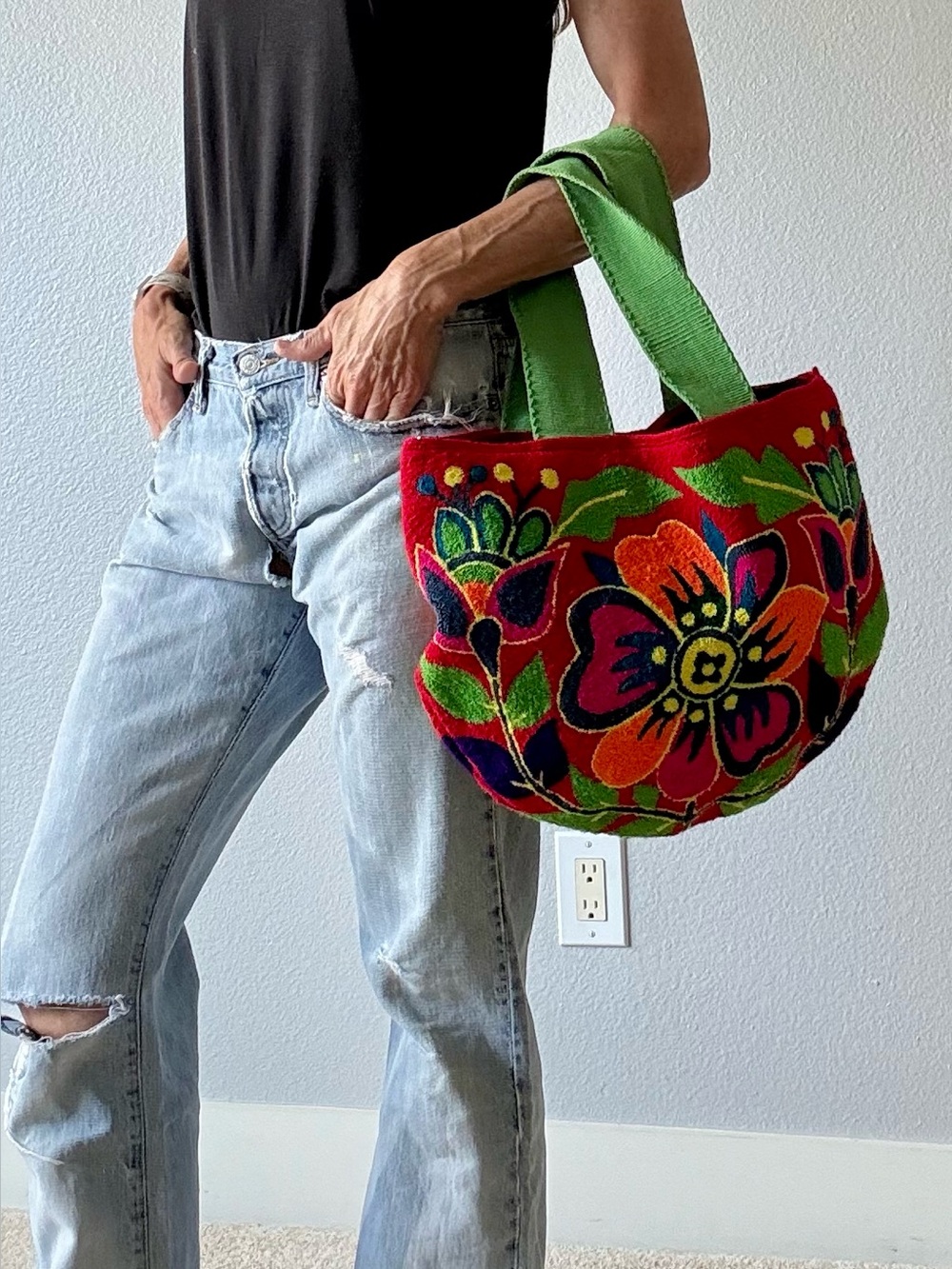 Colombian Wayuu Hand-Embroidered Red Floral Tote Bag with Green Handles